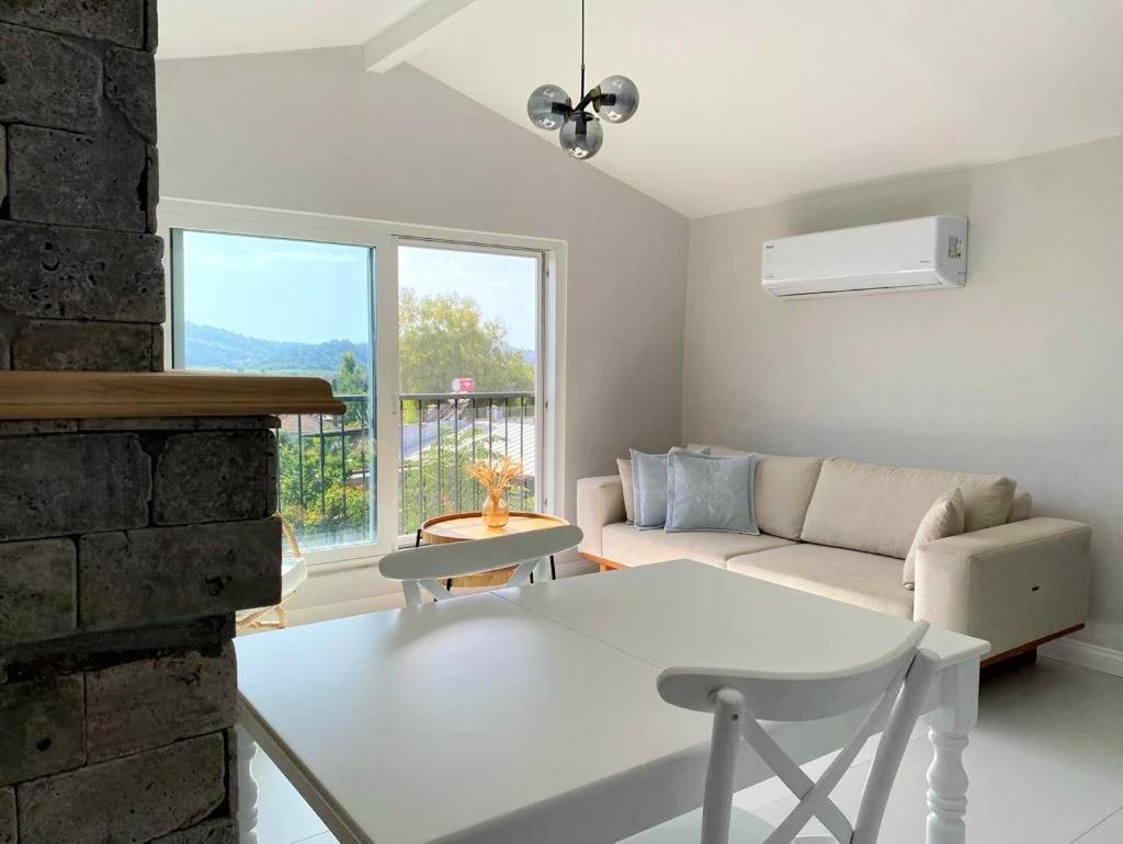 Airport Blue Eye Apartment: Convenient Dalaman Stopover Exterior photo