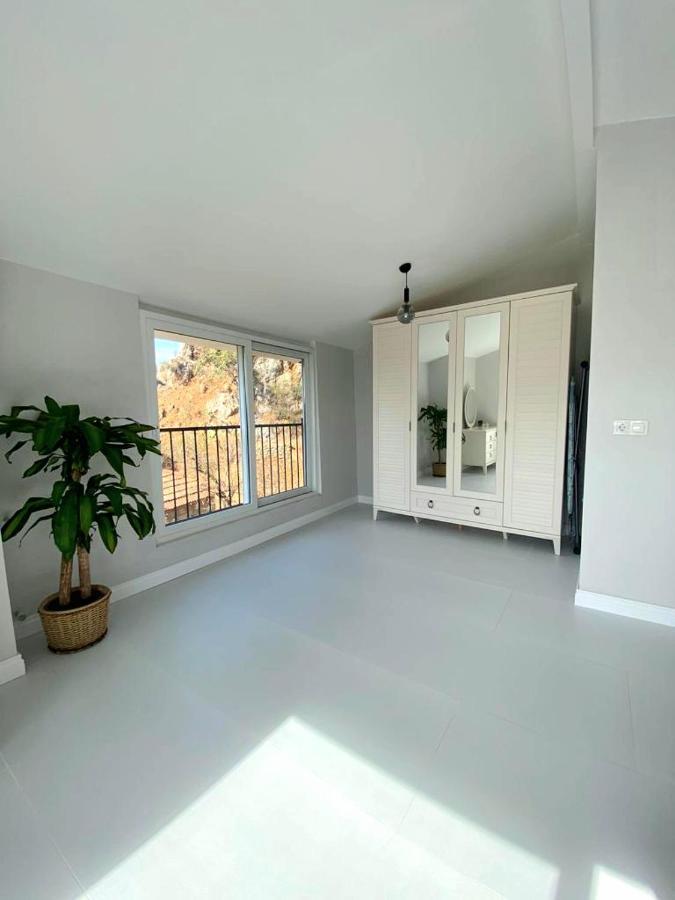 Airport Blue Eye Apartment: Convenient Dalaman Stopover Exterior photo